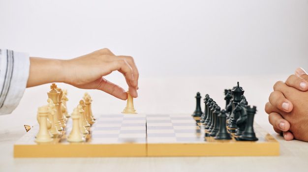 Μαθήματα σκακιού από τον Σκακιστικό Όμιλο Σαλαμίνας
