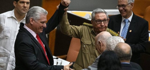 Κούβα: Τέλος εποχής για τους Κάστρο – Ο πρόεδρος Μιγκέλ Ντίας-Κανέλ νέος γραμματέας του Κόμματος
