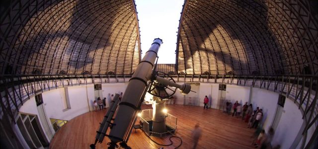 Ξανά βραδιές κάτω από τ’ αστέρια στα Κέντρα Επισκεπτών του Εθνικού Αστεροσκοπείου στο Θησείο και στην Πεντέλη