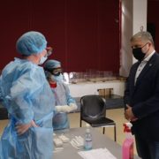 Περίπου 35.000 rapid test διενεργήθηκαν από τις αρχές Μαρτίου έως και σήμερα σε όλη την Αττική, από τα εξειδικευμένα κλιμάκια Ιατρών και Νοσηλευτών της Περιφέρειας Αττικής και του ΙΣΑ