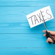Μείωση προκαταβολής φόρου και συντελεστή φορολογίας – Ρύθμιση για την εισφορά αλληλεγγύης και άλλες φορολογικές διατάξεις με νέα τροπολογία