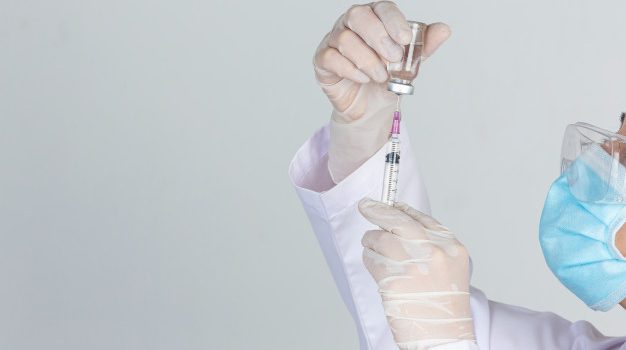 ΕΟΦ: Ενημέρωση για τα Περιστατικά Θρόμβωσης με Θρομβοπενία μετά τη λήψη του εμβολίου VAXZEVRIA της AstraZeneca