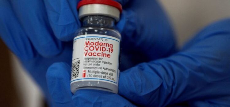 ΕΕ-Covid-19: Ο ΕΜΑ ενέκρινε τη χρήση του εμβολίου της Moderna για εφήβους