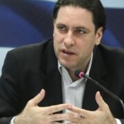 «Πέντε μέτρα για απαλλαγή από οφειλές σε Δημόσιο – Τράπεζες»