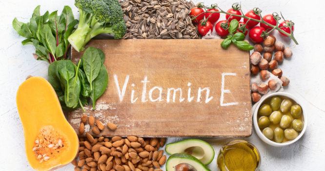 Βιταμίνη Ε: Τα πολύτιμα οφέλη στην υγεία και σε ποιες τροφές υπάρχει