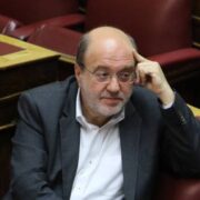 Τρ. Αλεξιάδης:  Διασύρουν τη χώρα στο εξωτερικό,  χαρατσώνουν τους πολίτες στο εσωτερικό