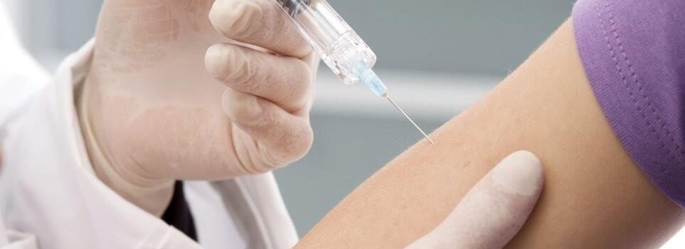 Το εμβόλιο της γρίπης μπορεί να γίνει ακόμα και την ίδια ημέρα με άλλα εμβόλια