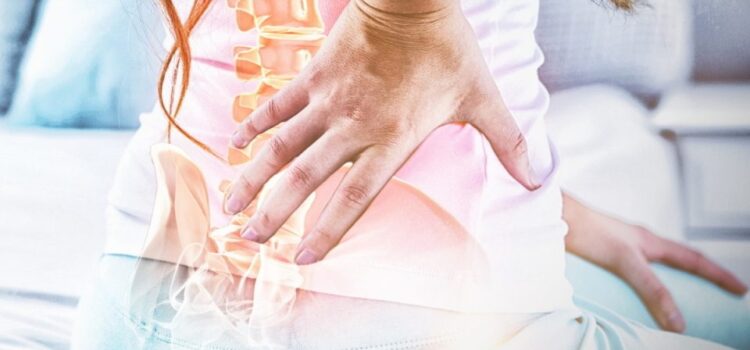 Πόνος στη μέση: Πού αλλού μπορεί να οφείλεται εκτός από τη σπονδυλική στήλη