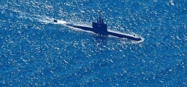 Αμερικανικό πυρηνικό υποβρύχιο συγκρούστηκε με άγνωστο αντικείμενο στη Νότια Σινική Θάλασσα