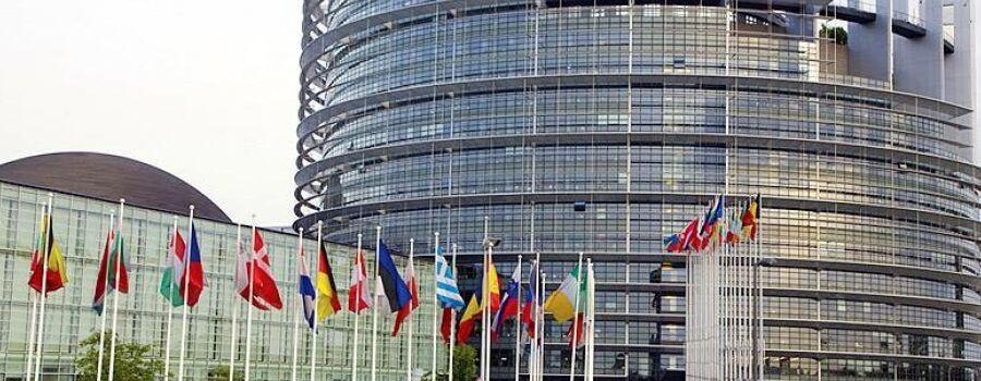 Αλλαγή νομοθεσίας για την αντιμετώπιση επιζήμιων φορολογικών καθεστώτων ζητάει το Ευρωπαϊκό Κοινοβούλιο