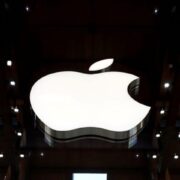 Apple στους εργαζόμενους: Μιλήστε ελεύθερα για τις συνθήκες εργασίας