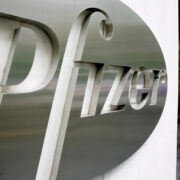 H Pfizer ανακοίνωσε ότι ανέπτυξε χάπι κατά της Covid-19 με μεγάλη αποτελεσματικότητα: Μειώνει νοσηλείες και θανάτους κατά 89%