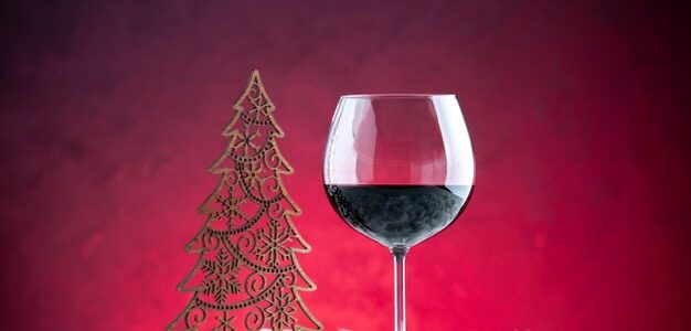 Χριστούγεννα και κρασί – Ένα γευστικό ταξίδι στα χριστουγεννιάτικα τραπέζια της Ευρώπης