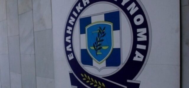 Δεκάδες αστυνομικοί εμπλέκονται στο κύκλωμα παράνομων ελληνοποιήσεων- Στην Υπηρεσία Εσωτερικών Υποθέσεων ο Τ. Θεοδωρικάκος