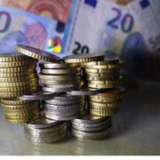 Στα 663 ευρώ αυξάνεται ο κατώτατος μισθός από 1η Ιανουαρίου 2022