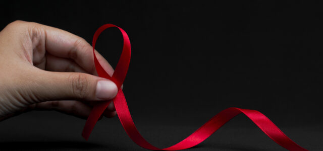 1η Δεκεμβρίου Παγκόσμια Ημέρα για το AIDS: Τόσα χρόνια ερευνών και ακόμη κανένα εμβόλιο