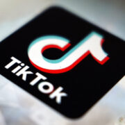 Το TikTok δοκιμάζει μια λειτουργία αναδημοσίευσης
