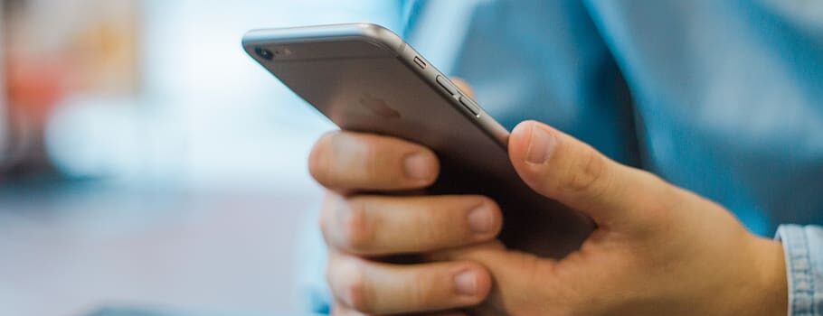 iPhone: Επιτήδειοι αποκλείουν τους χρήστες από τα κινητά τους – Τρία βήματα για να προστατευτείτε