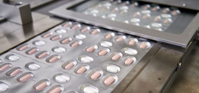 Κορωνοϊός – Αντιικά φάρμακα: Πώς θα γίνεται η διάθεση και η παραλαβή τους – Πόσο διαρκεί η θεραπεία