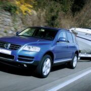 Σε ισχύ η νέα διαδικασία χορήγησης στοιχείων κυκλοφορίας για τα ρυμουλκούμενα οχήματα – Τι πρέπει να γνωρίζουν οι ιδιοκτήτες τους ανάλογα με την κατηγορία