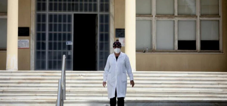 Διαγνωστικές εξετάσεις: Έρχεται «κούρεμα» στις πλασματικές – Τι σχεδιάζει το υπουργείο Υγείας