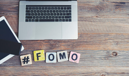Από το FoMO στο JoMO | Πώς να αντιμετωπίσετε τον φόβο αποχής από τα μέσα κοινωνικής δικτύωσης;