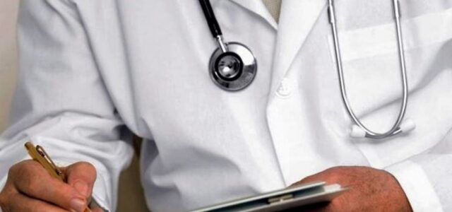 Από τις 15 Μαρτίου η συνταγογράφηση στους ανασφάλιστους πολίτες από τους γιατρούς των δημόσιων υγειονομικών μονάδων