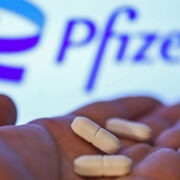 Ήρθε το χάπι της Pfizer -Τι αλλάζει με εμβόλια, μάσκες, πιστοποιητικά, 4η δόση