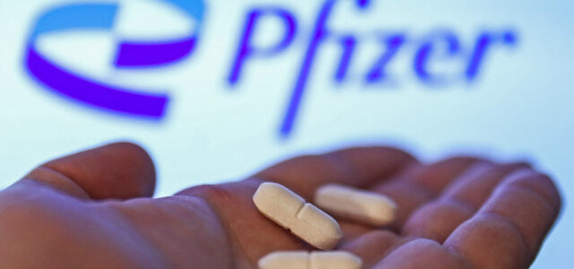 Ήρθε το χάπι της Pfizer -Τι αλλάζει με εμβόλια, μάσκες, πιστοποιητικά, 4η δόση