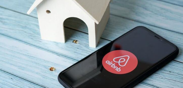 Πρόστιμο 5.000 ευρώ στους «ξεχασιάρηδες» του Airbnb