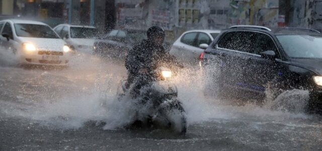 Σφοδρή κακοκαιρία: Οδηγίες από την Πολιτική Προστασία – Τι πρέπει να προσέχουμε