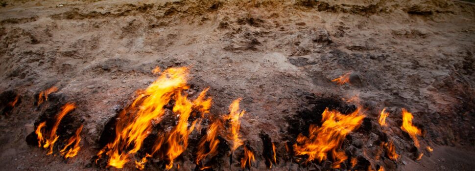 Η φωτιά που καίει 4.000 χρόνια – Δεν τη σβήνει ούτε η βροχή