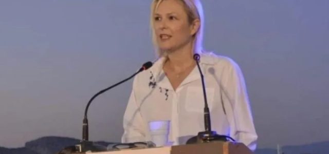 Η Βάσω Θεοδωρακοπούλου Μπόγρη με “αέρα υπεροχής” για Δήμαρχος στην ιστορική Σαλαμίνα