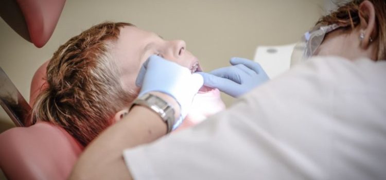 Destist Pass: Ξεκίνησαν οι αιτήσεις για τον δωρεάν οδοντιατρικό έλεγχο παιδιών