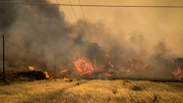 Φυλάκιση ακόμη και για εμπρησμό εξ αμελείας – «Τσουχτερά» πρόστιμα έως και 30.000 ευρώ