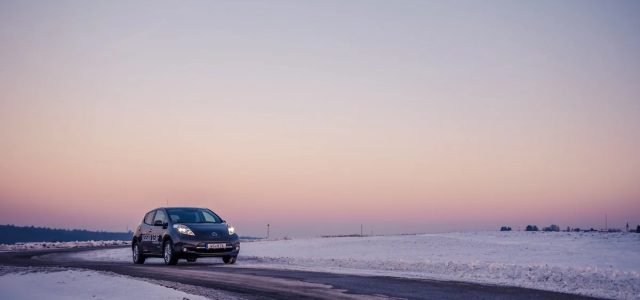 Το κρύο μειώνει την αυτονομία των ηλεκτρικών αυτοκινήτων – Τι έδειξε νέα έρευνα