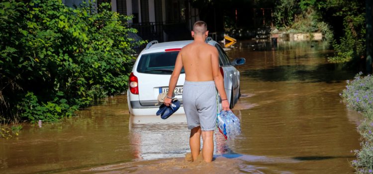 Κομισιόν για πλημμυρικούς χάρτες: Αντιμετωπίζουμε με σοβαρότητα τις παραβιάσεις της νομοθεσίας της Ε.Ε.
