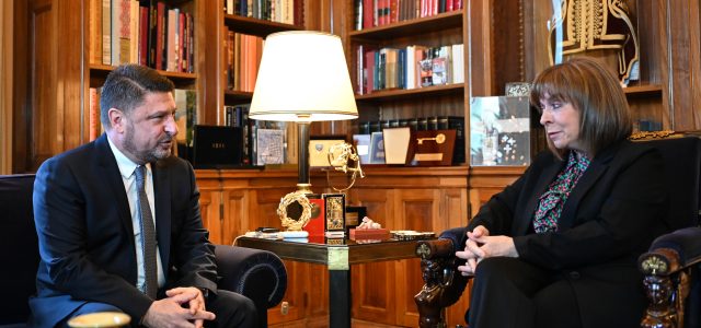 Συνάντηση της ΠτΔ Κατερίνας Σακελλαρoπούλου με τον νέο Περιφερειάρχη Αττικής Νίκο Χαρδαλιά στο Προεδρικό Μέγαρο