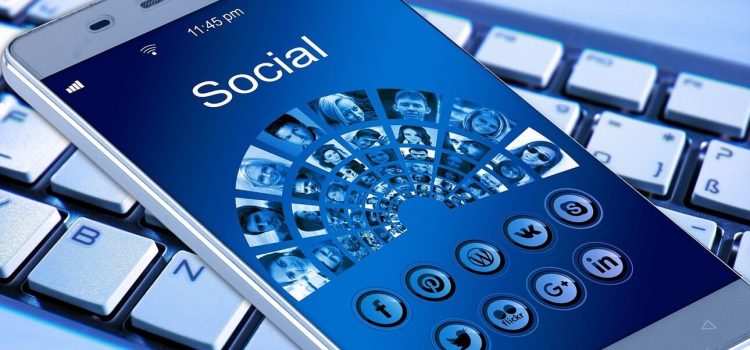 Social Media: Πάνω από 5 δισ. οι χρήστες – «Χρυσό» στην Κένυα και το Facebook