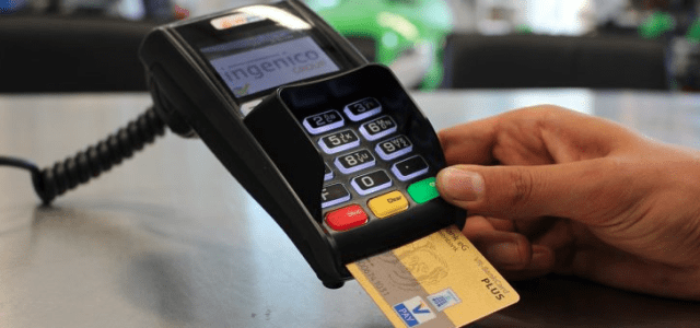POS: Πληρωμές με κάρτα σε ταξί,περίπτερα, λαϊκές αγορές από τη Δευτέρα
