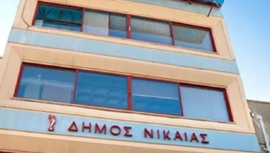 Νίκαια: Δημοτικός σύμβουλος γρονθοκόπησε αντιδήμαρχο – Στο νοσοκομείο για τις πρώτες βοήθειες