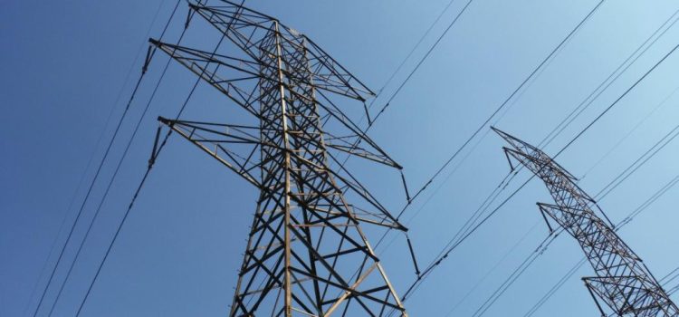 Εξαντλείται το ηλεκτρικό δίκτυο ως το 2030, σχεδιασμός περικοπών στις ΑΠΕ