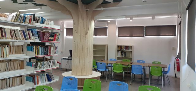 Δελτίο τύπου για την ανακαίνιση της σχολικής βιβλιοθήκης του 3ου Γυμνασίου Σαλαμίνας από τη ναυτιλιακή εταιρεία Thenamaris (Ship Management) Inc