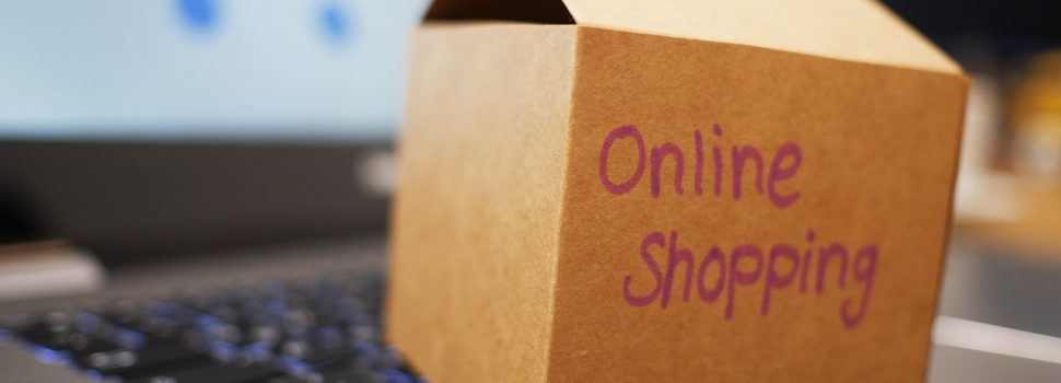 E-shop: Eπτά στους δέκα έχουν κάνει τουλάχιστον μία αγορά online το τελευταίο εξάμηνο