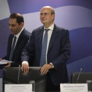 Μεσοπρόθεσμο: Ποιες φοροελαφρύνσεις θα ξεκλειδώσει η μείωση της φοροδιαφυγής