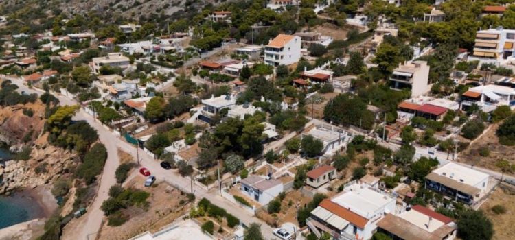 Ακίνητα: Άλμα 21% στα φορο-έσοδα από αγοραπωλησίες – Πάνω από 33.000 μεταβιβάσεις από την αρχή του έτους