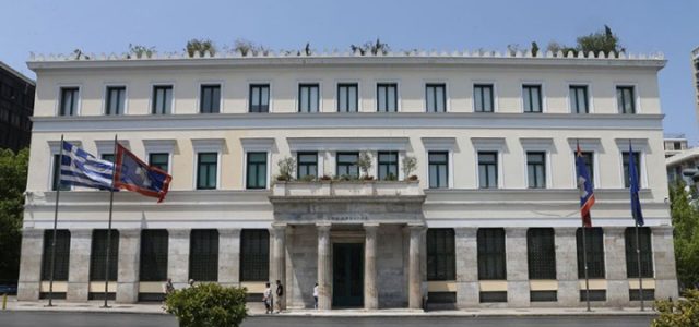 Ανείσπρακτο παραμένει το 90% των οφειλών προς Δήμους, ΔΕΥΑ –Ανέρχονται σε 3,6 δις