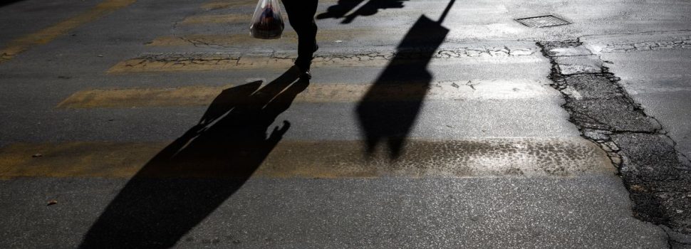 Πρόστιμα και σε πεζούς φέρνει ο νέος Κώδικας Οδικής Κυκλοφορίας