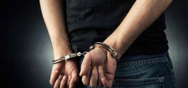 Συνελήφθη για ξέπλυμα μαύρου χρήματος εργολάβος του Δήμου – Κατασχέθηκαν τα φορτηγά του
