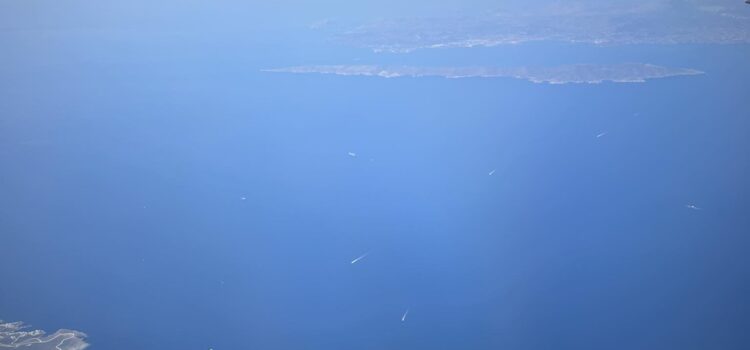 Μην πιστέψετε ούτε μια φορά ότι σας παίρνω στα σοβαρά!